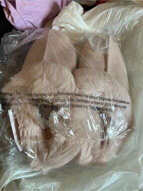 LC Lauren Conrad Pink Faux Fur Slide Sandals Sz L